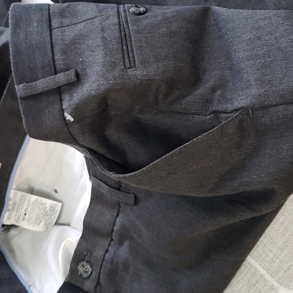 NWT Men's Dockers the original signature khaki classic fit pants, Size 3… - Picture 9 of 12